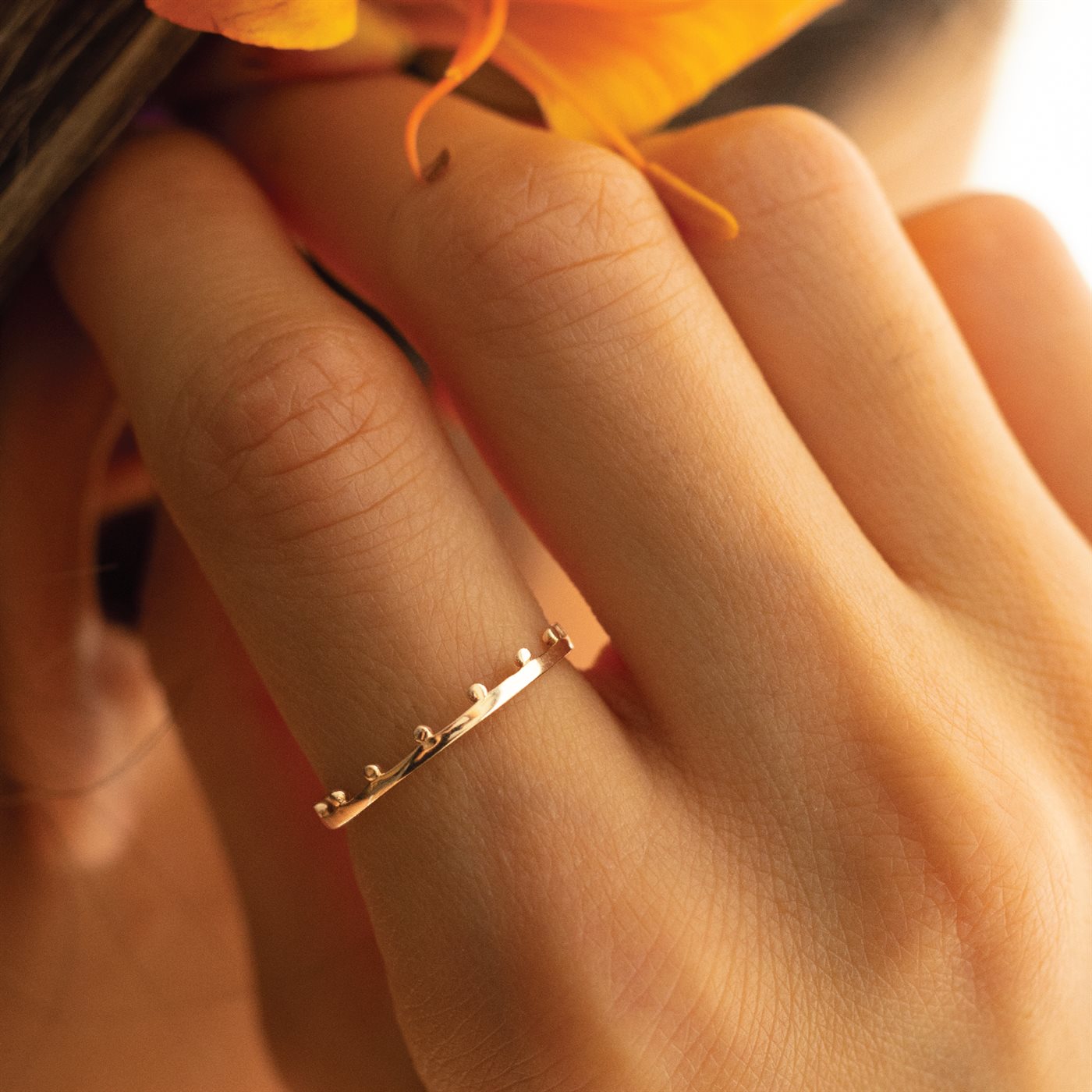 انگشتر نیم تاج