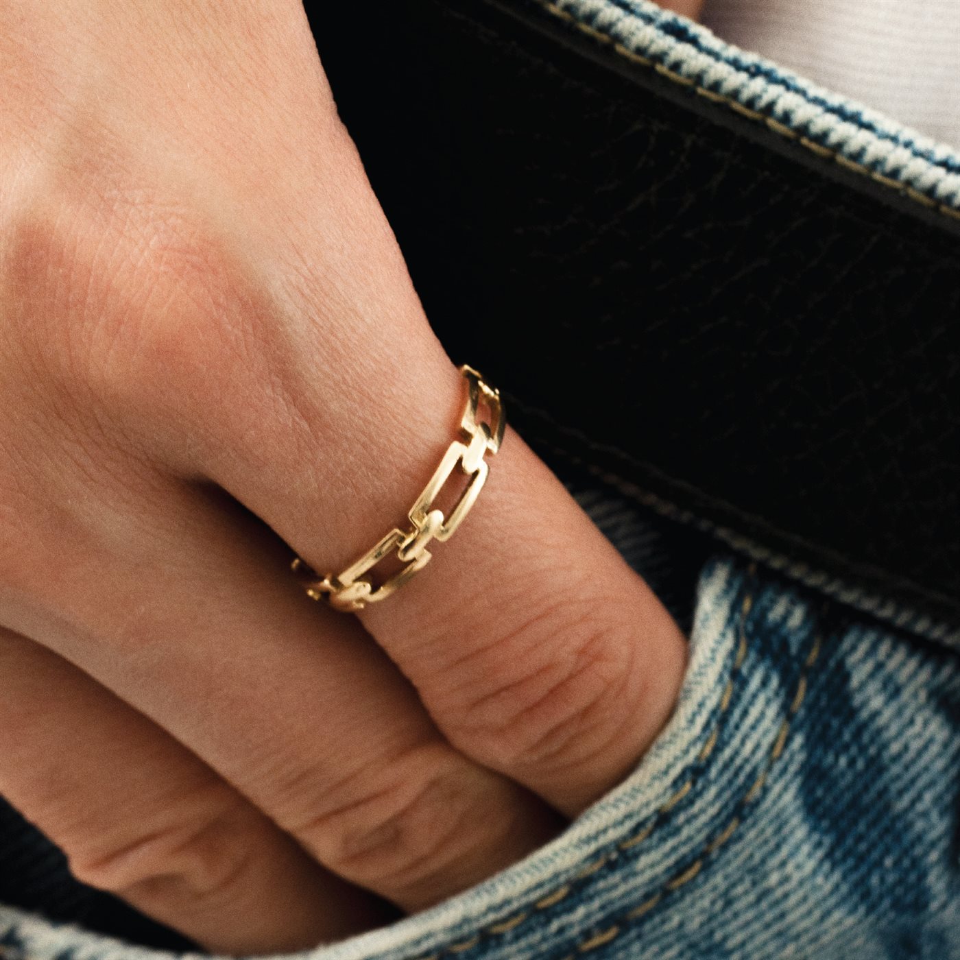 انگشتر زنجیری