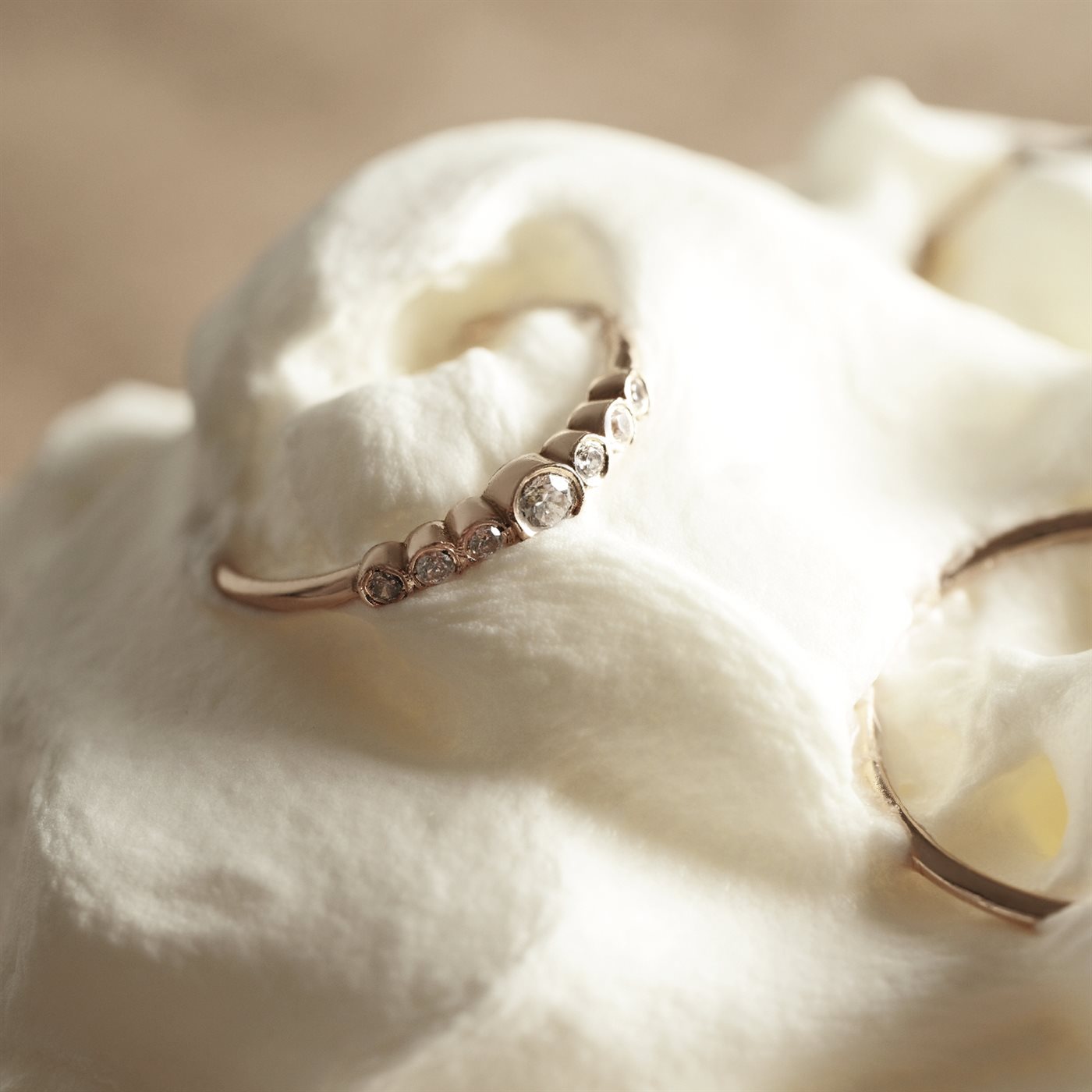 انگشتر بهار