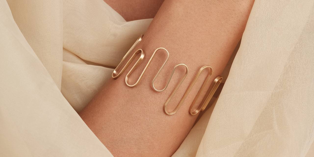 درباره گالری سنجاق
